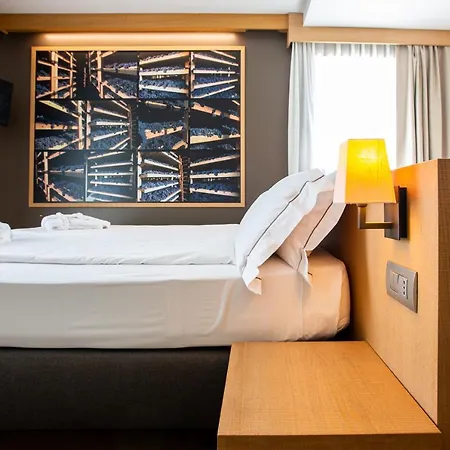 Hotel Wine Retici Balzi 4*