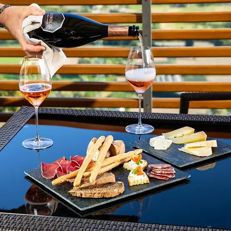 Hotel Wine Retici Balzi