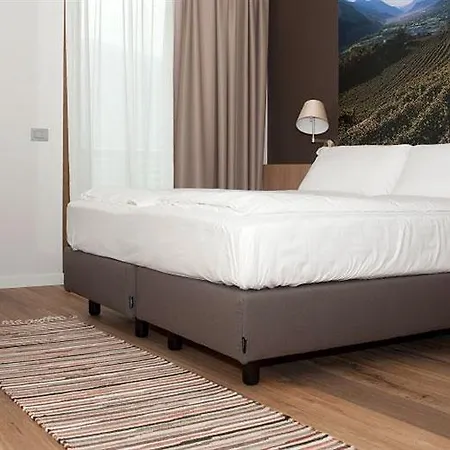 Hotel Wine Retici Balzi 4*